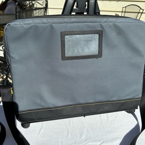 OtterBox Utility Series - Notebook sleeve - 14" - black - Picture 9 of 10